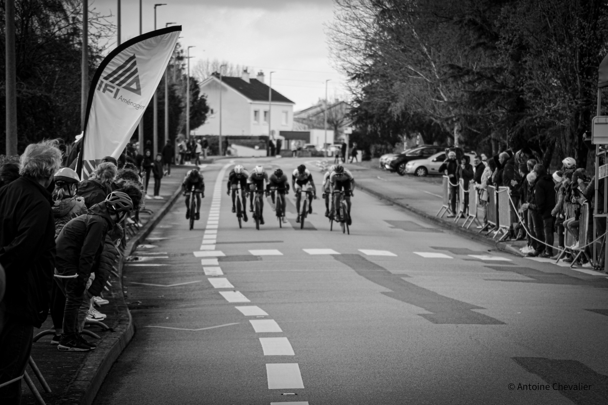 Arrivée du Grand Prix cycliste de Basse-Goulaine, avril 2024